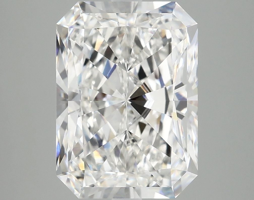 4.88 ct. radiant Lab Grown Diamond front image
