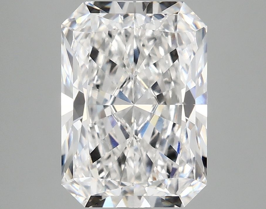 3.10 ct. radiant Lab Grown Diamond front image
