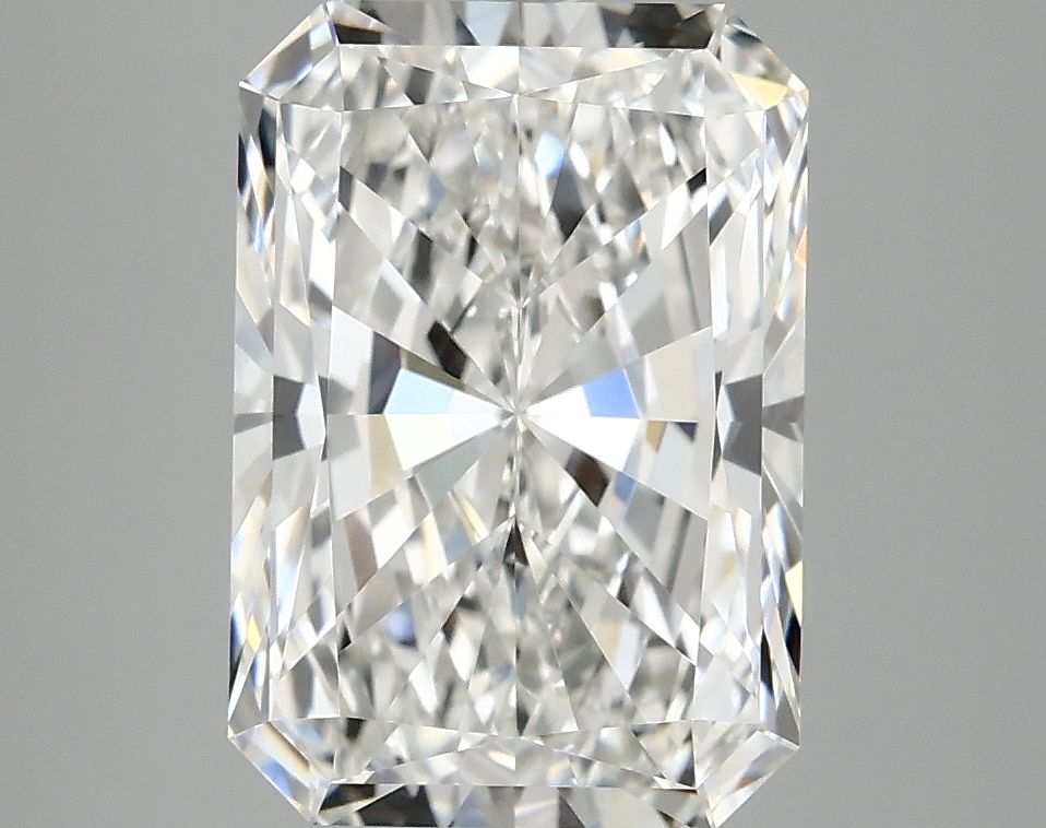 3.88 ct. radiant Lab Grown Diamond front image