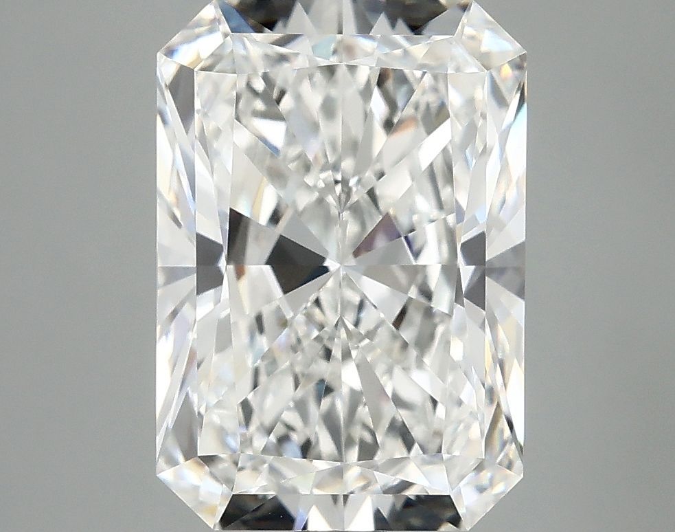 4.17 ct. radiant Lab Grown Diamond front image