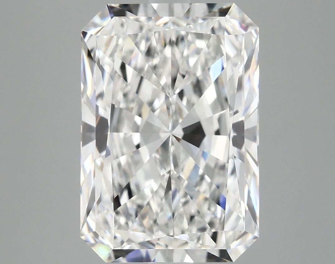 4.79 ct. radiant Lab Grown Diamond front image