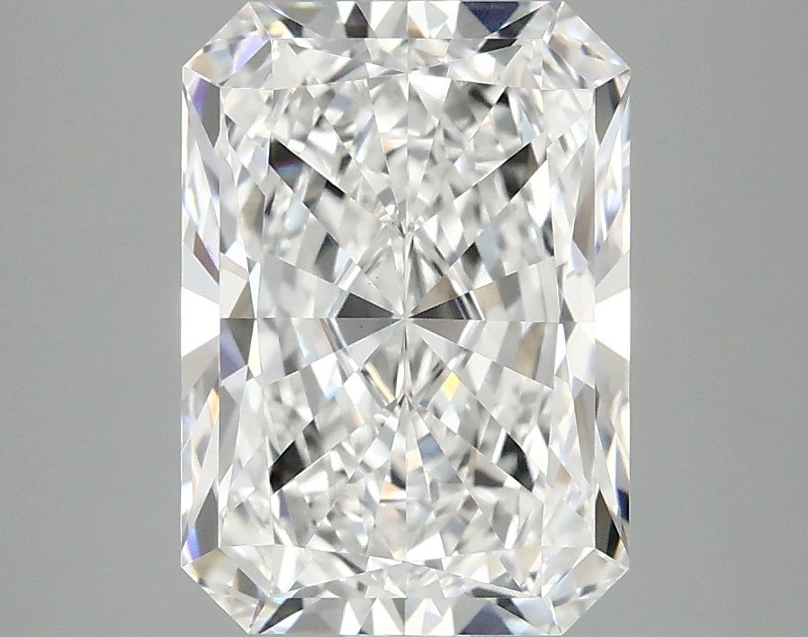 3.09 ct. radiant Lab Grown Diamond front image