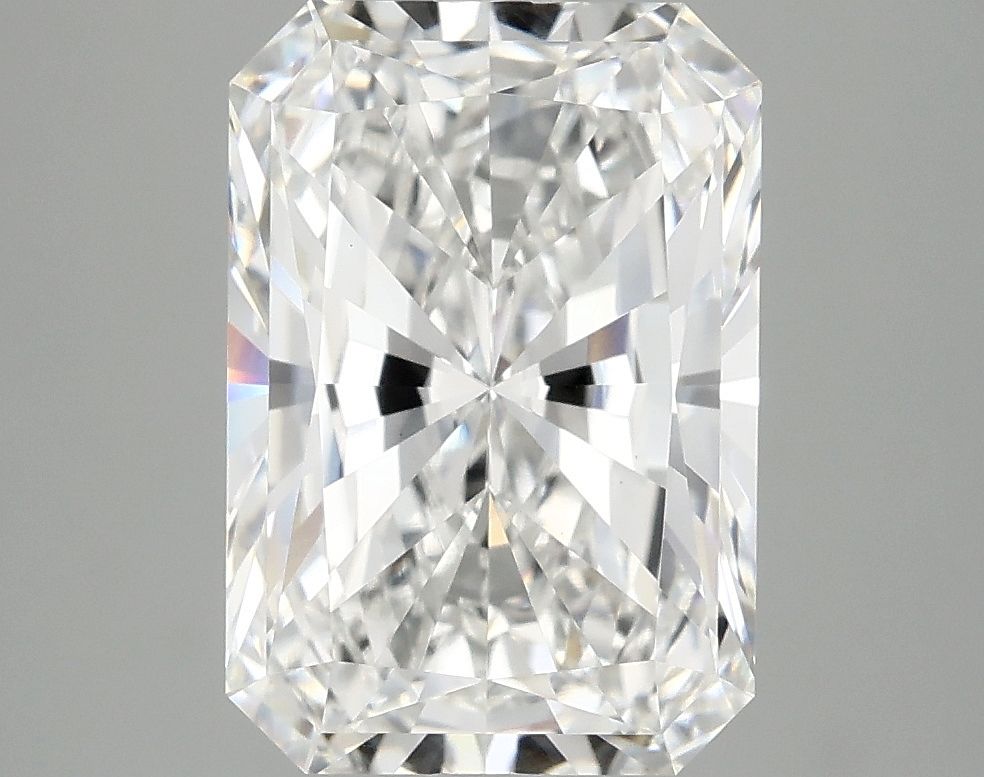 3.94 ct. radiant Lab Grown Diamond front image