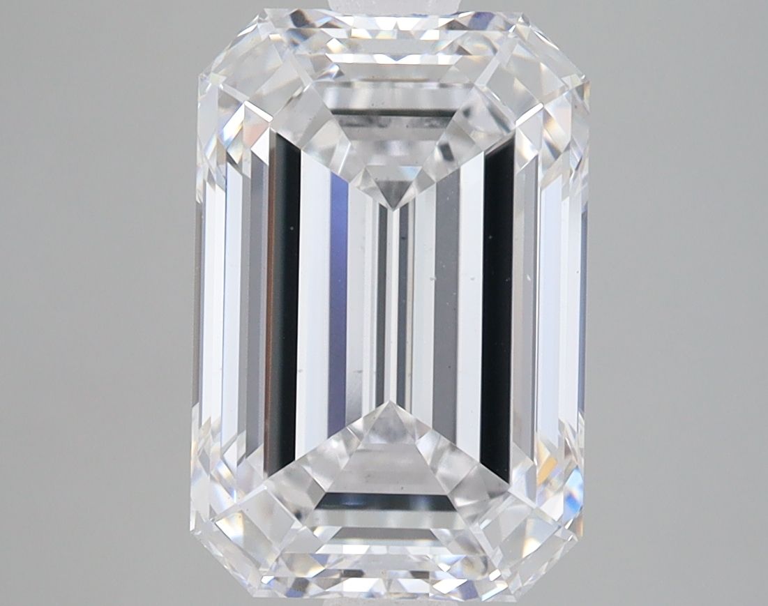 4.85 ct. emerald Lab Grown Diamond front image