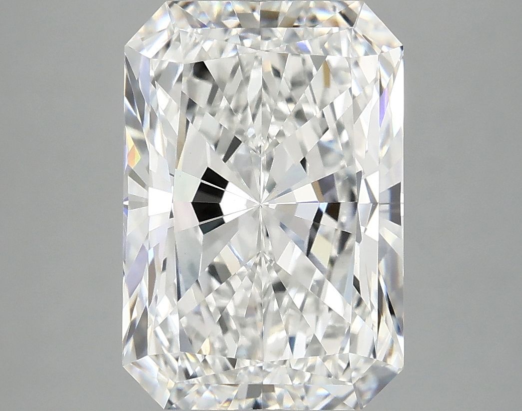 4.81 ct. radiant Lab Grown Diamond front image