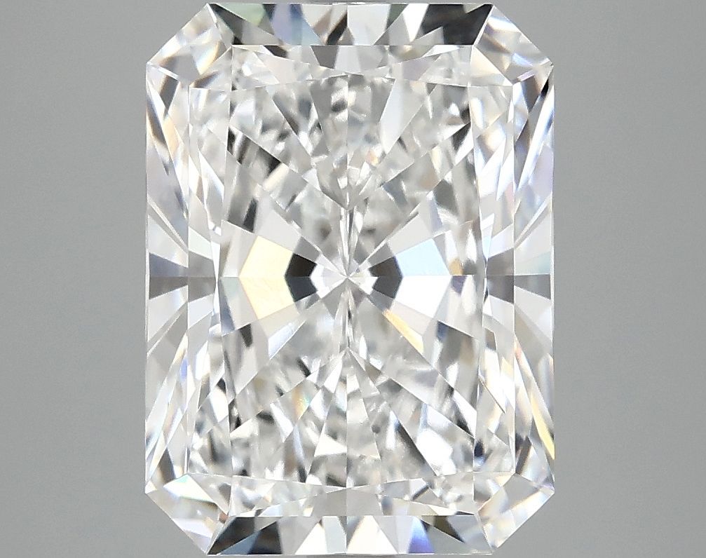 4.99 ct. radiant Lab Grown Diamond front image