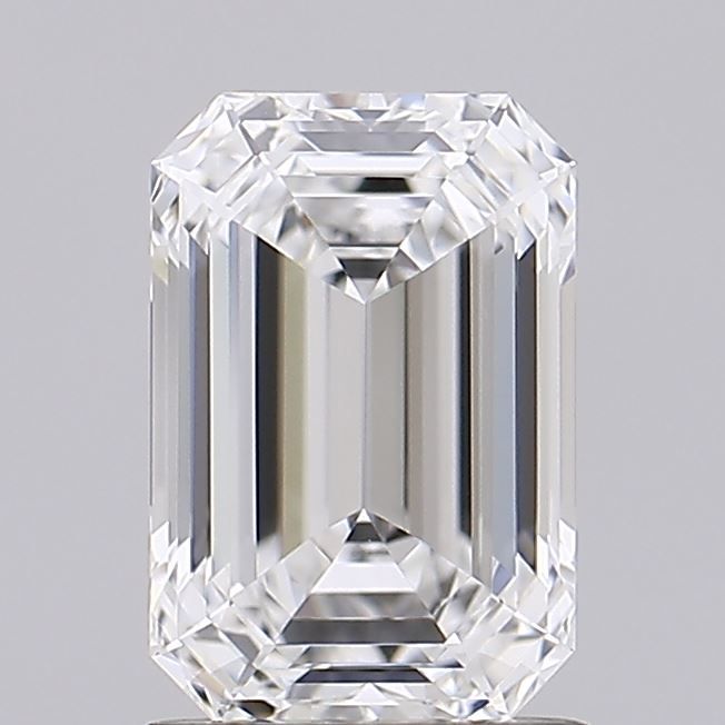 1.56 ct. emerald Lab Grown Diamond front image