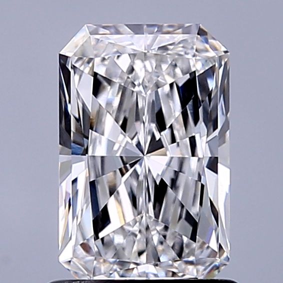 1.04 ct. radiant Lab Grown Diamond front image