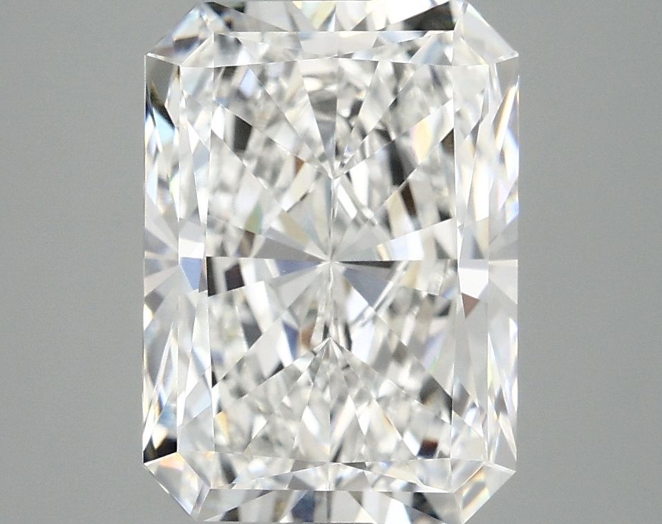 4.38 ct. radiant Lab Grown Diamond front image