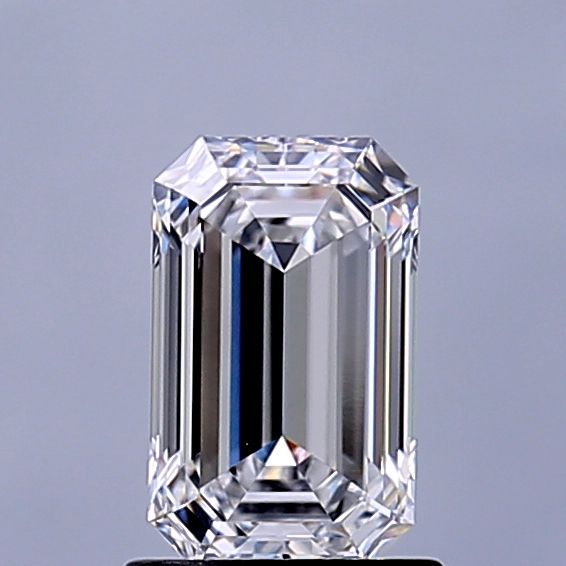 1.07 ct. emerald Lab Grown Diamond front image
