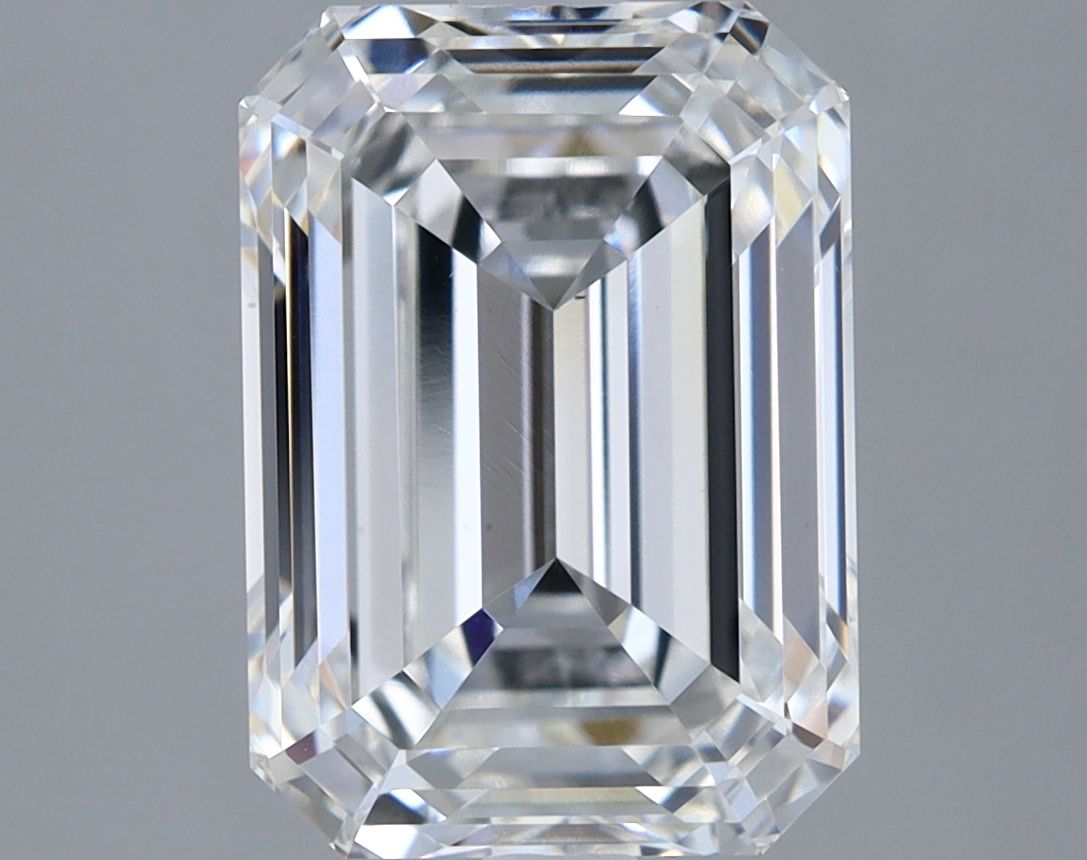 3.06 ct. emerald Lab Grown Diamond front image