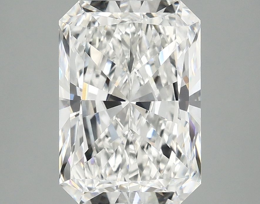 3.04 ct. radiant Lab Grown Diamond front image