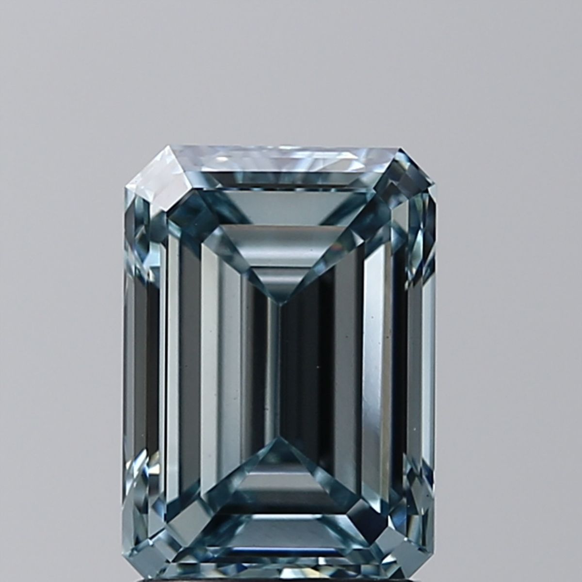 2.00 ct. emerald Lab Grown Diamond front image