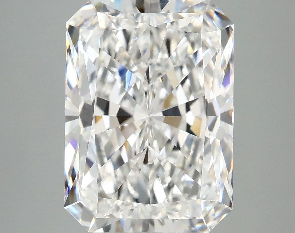4.82 ct. radiant Lab Grown Diamond front image