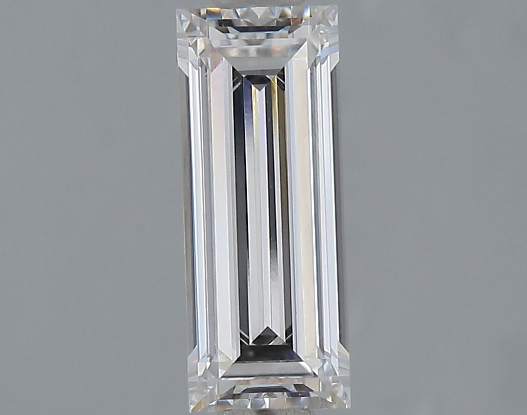 1.1 ct lab-grown Baguette Diamond