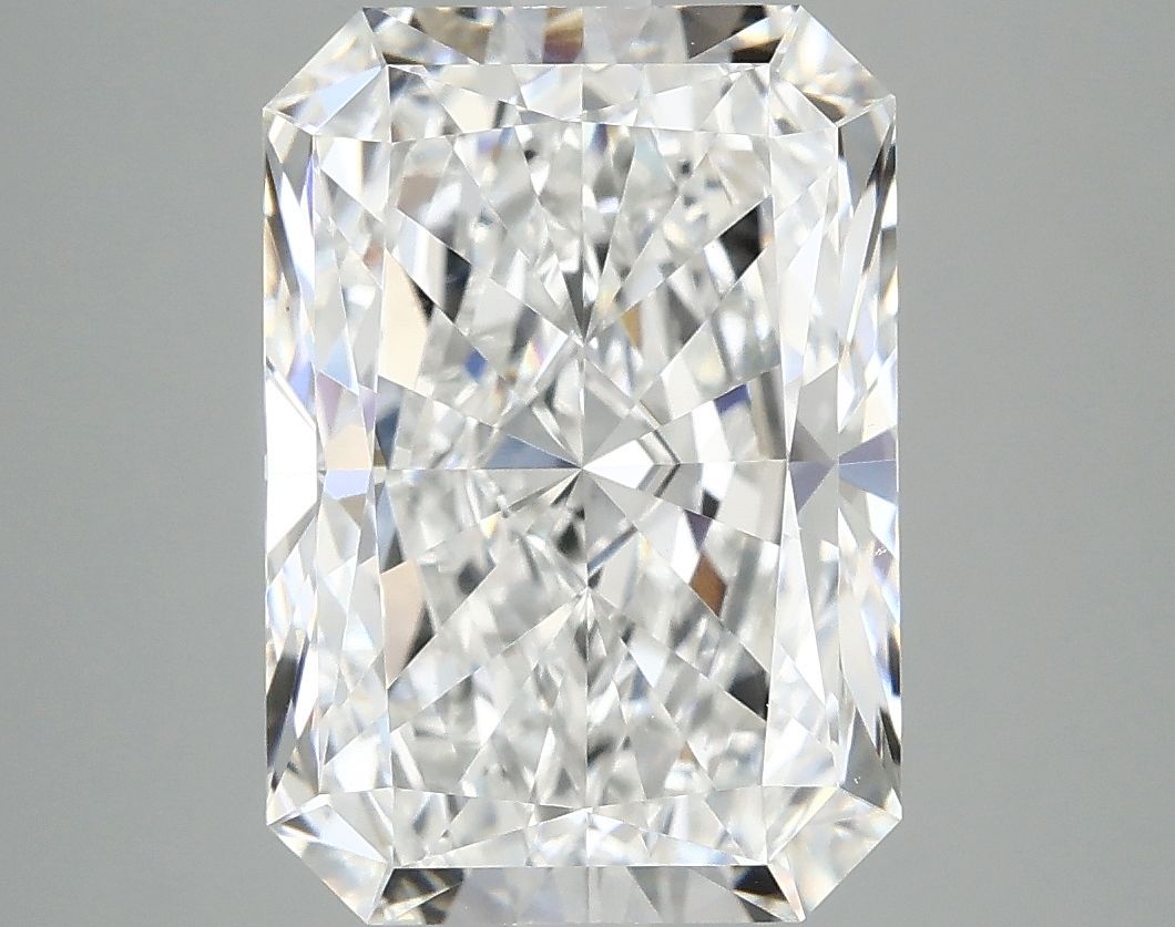4.87 ct. radiant Lab Grown Diamond front image