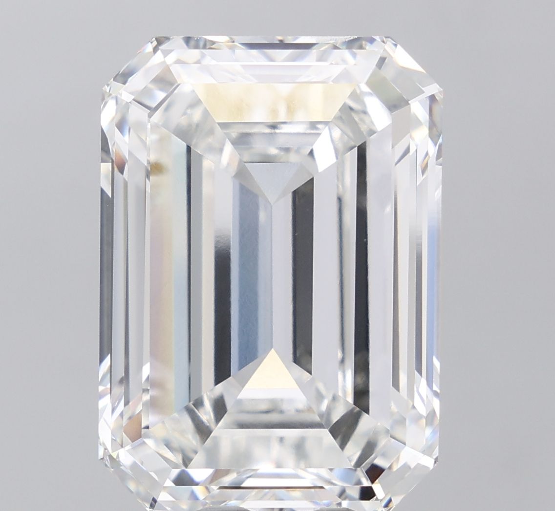 20.04 ct. emerald Lab Grown Diamond front image