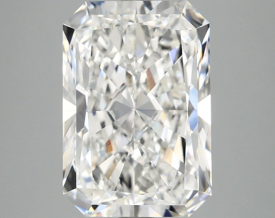 5.04 ct. radiant Lab Grown Diamond front image
