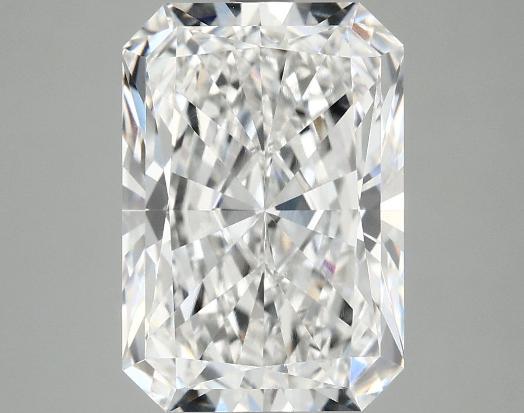 4.86 ct. radiant Lab Grown Diamond front image