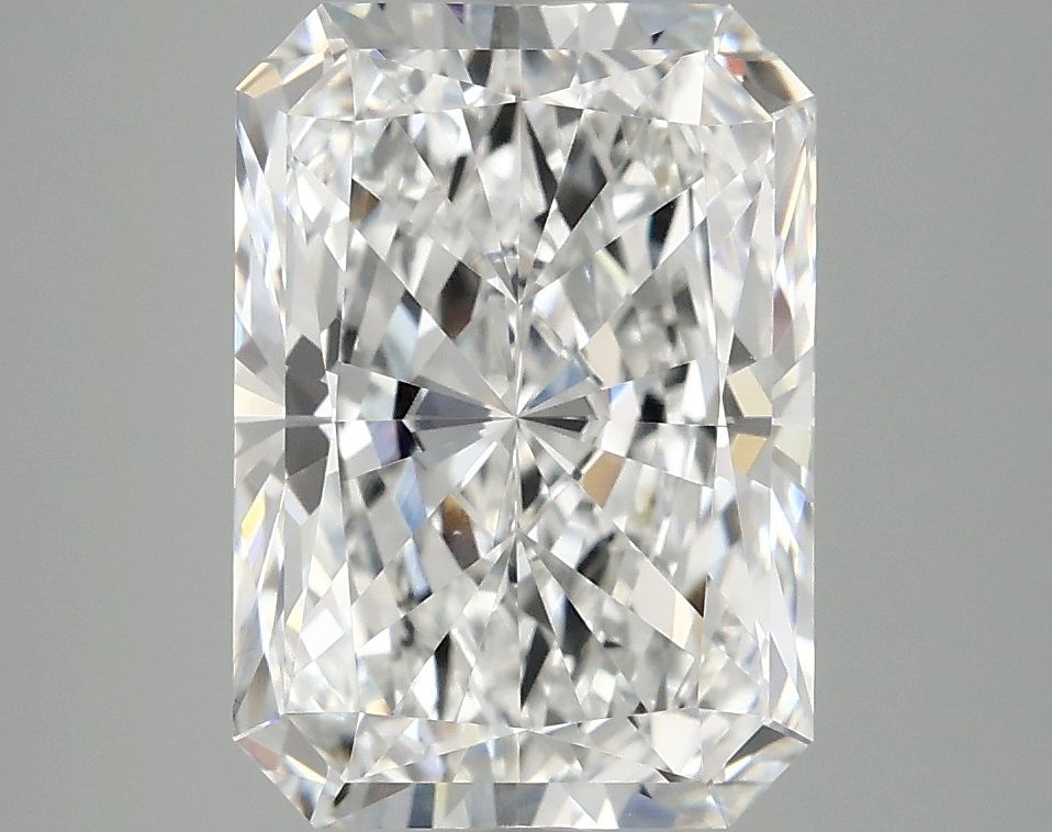4.03 ct. radiant Lab Grown Diamond front image