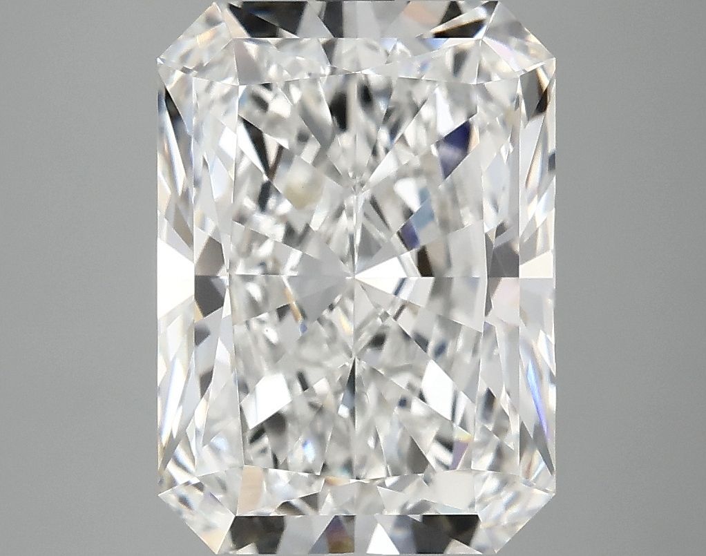 4.99 ct. radiant Lab Grown Diamond front image
