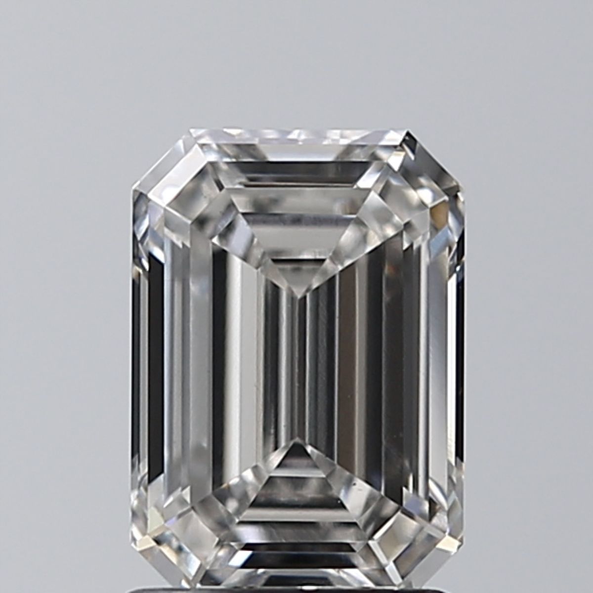 1.51 ct. emerald Lab Grown Diamond front image