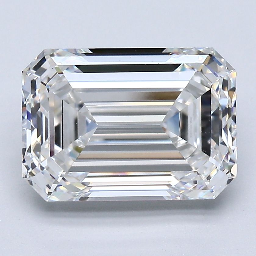 3.20 ct Emerald diamond