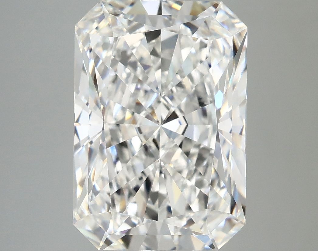 5.00 ct. radiant Lab Grown Diamond front image
