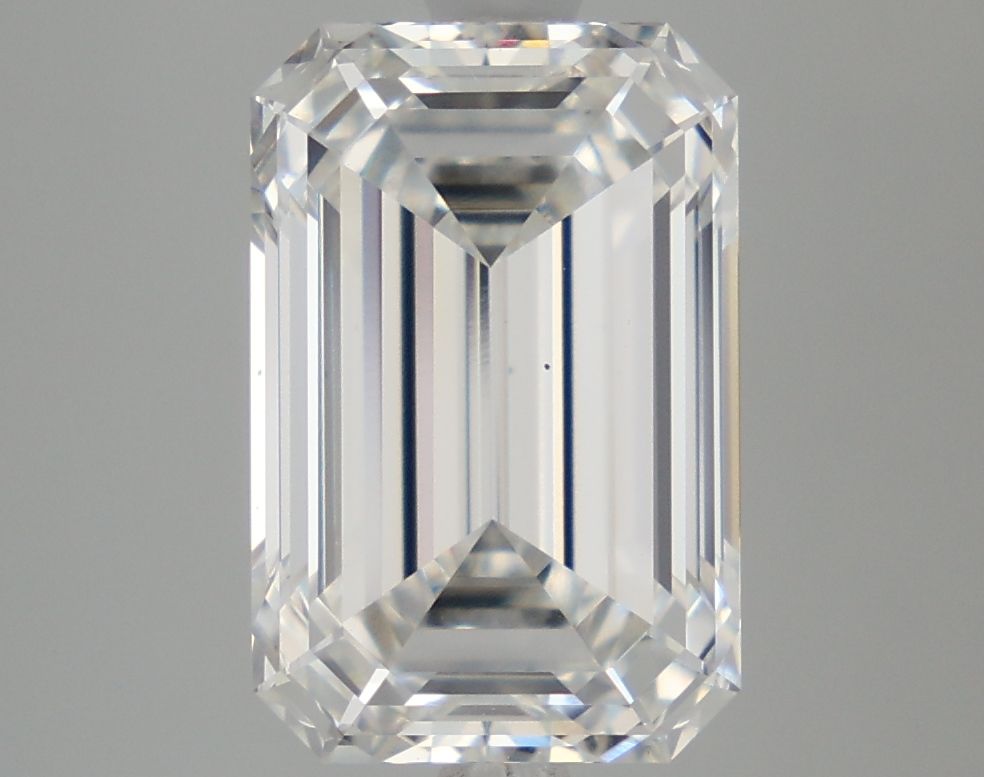 4.68 ct. emerald Lab Grown Diamond front image
