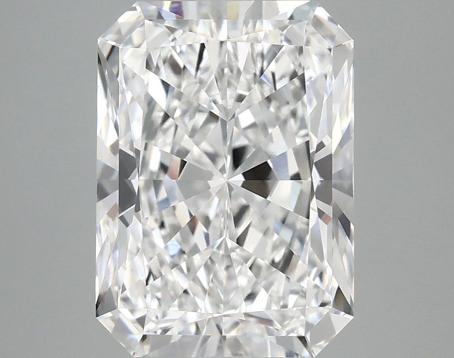3.89 ct. radiant Lab Grown Diamond front image