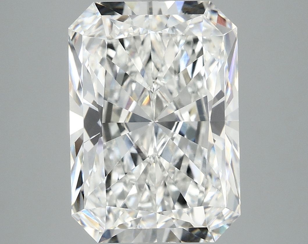 4.94 ct. radiant Lab Grown Diamond front image