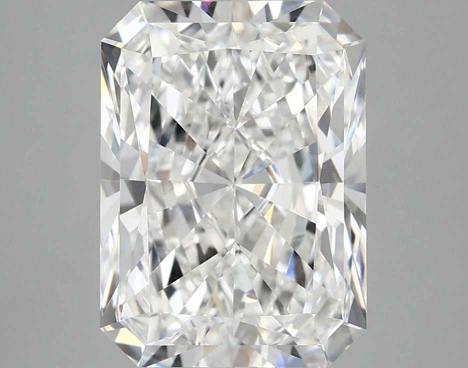 4.03 ct. radiant Lab Grown Diamond front image