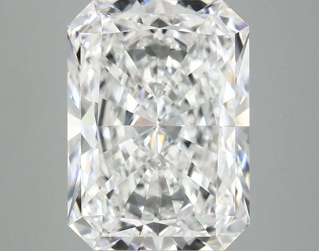 4.89 ct. radiant Lab Grown Diamond front image