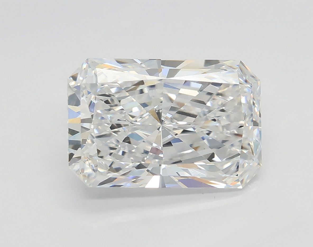 2.53 ct. radiant Lab Grown Diamond front image