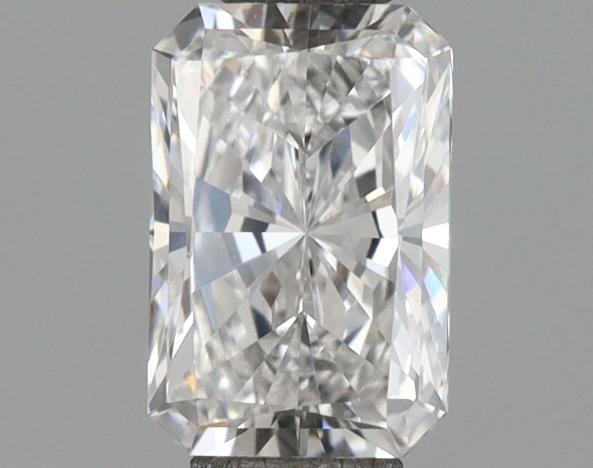 0.75 ct. radiant Lab Grown Diamond front image