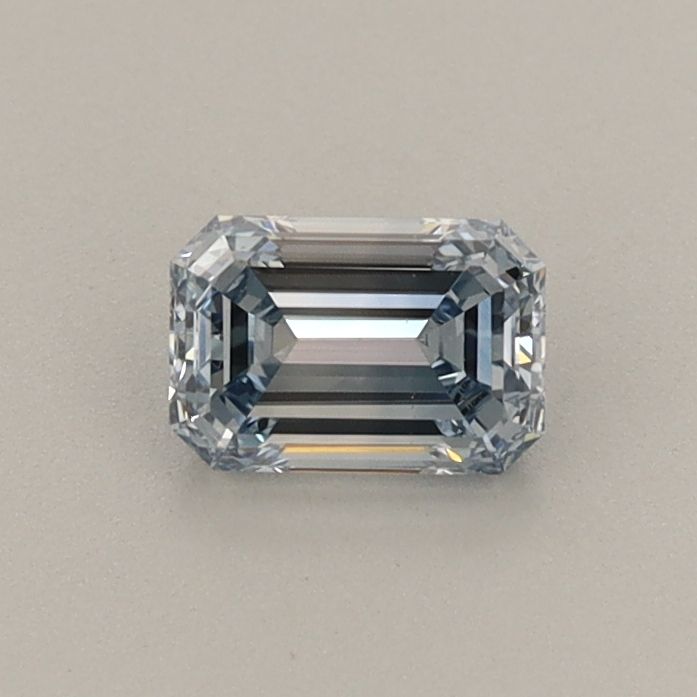 0.47 ct Emerald diamond