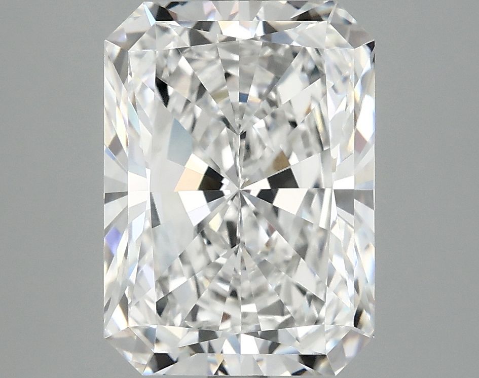 3.89 ct. radiant Lab Grown Diamond front image
