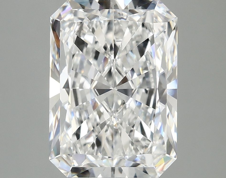 4.04 ct. radiant Lab Grown Diamond front image