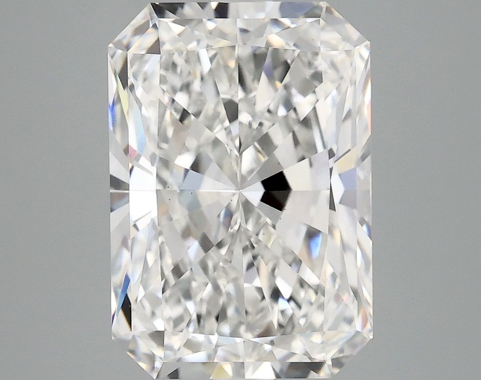 3.88 ct. radiant Lab Grown Diamond front image