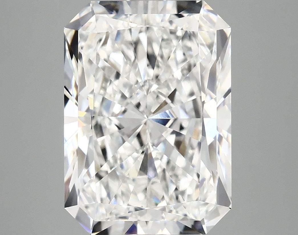 5.04 ct. radiant Lab Grown Diamond front image