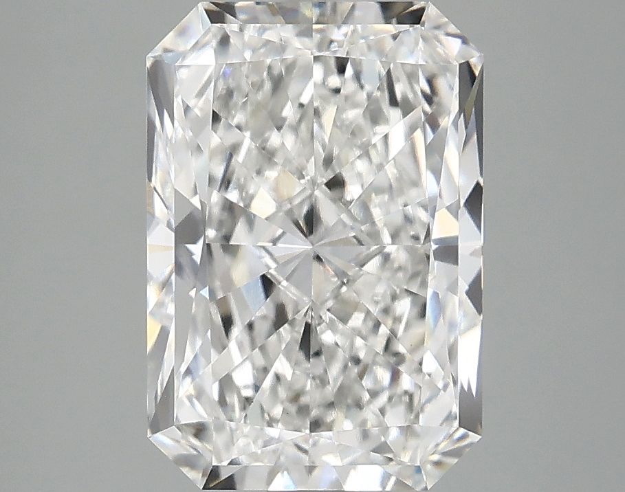 2.92 ct. radiant Lab Grown Diamond front image