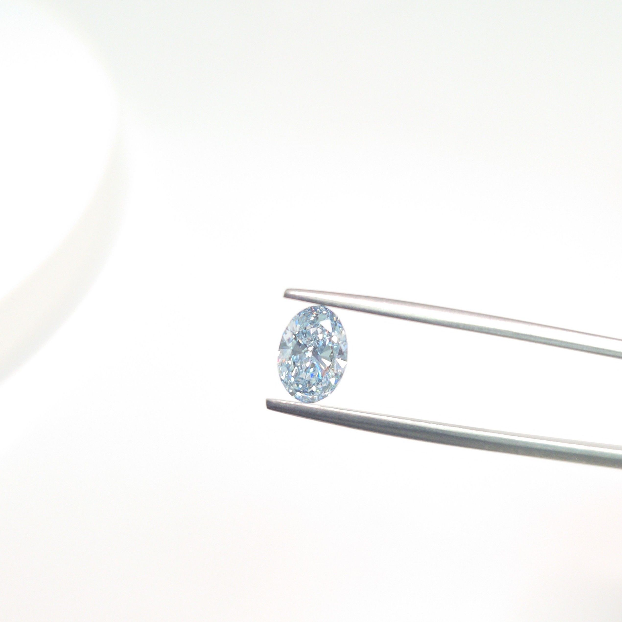 1.01 ct. oval Lab Grown Diamond front image