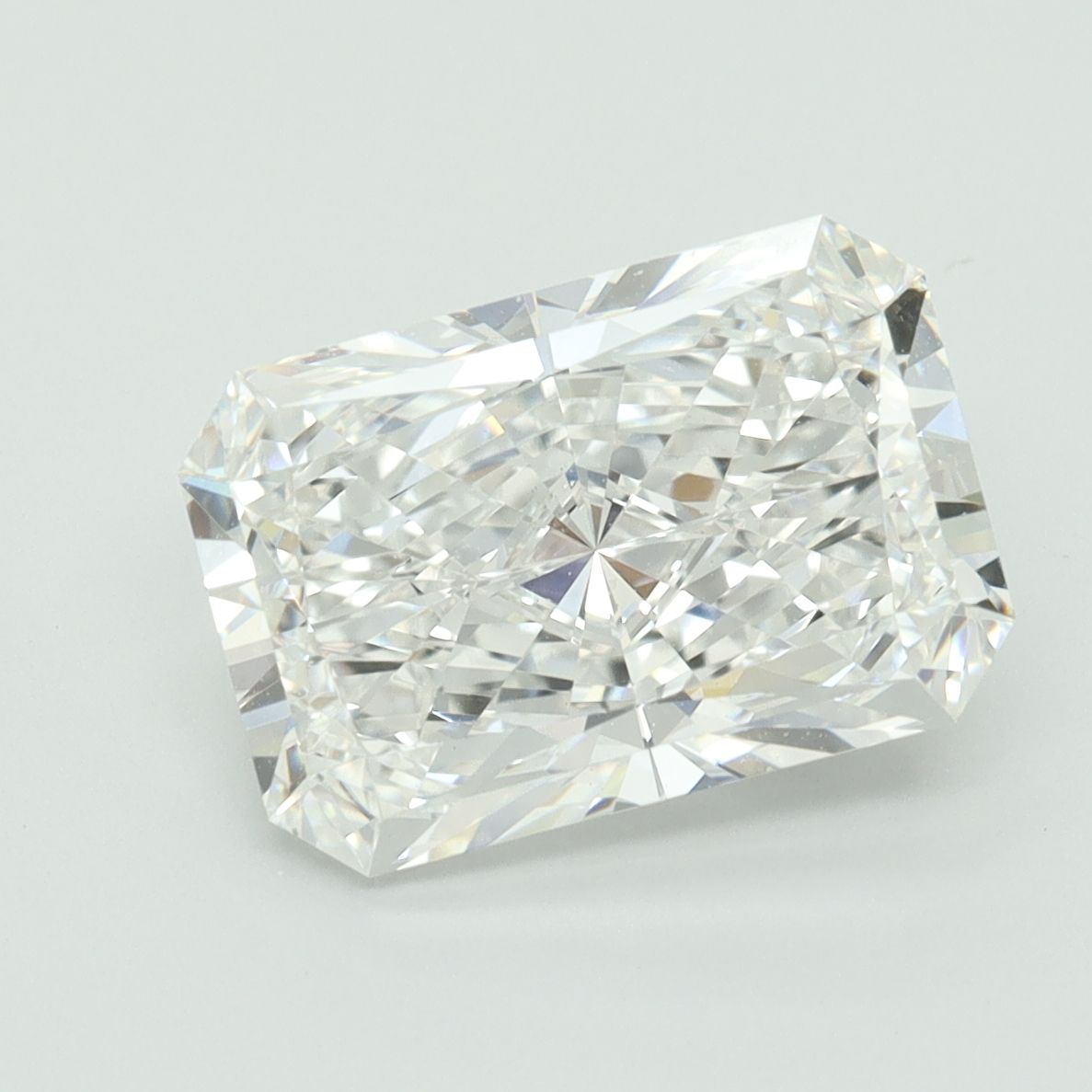 4.02 ct. radiant Lab Grown Diamond front image