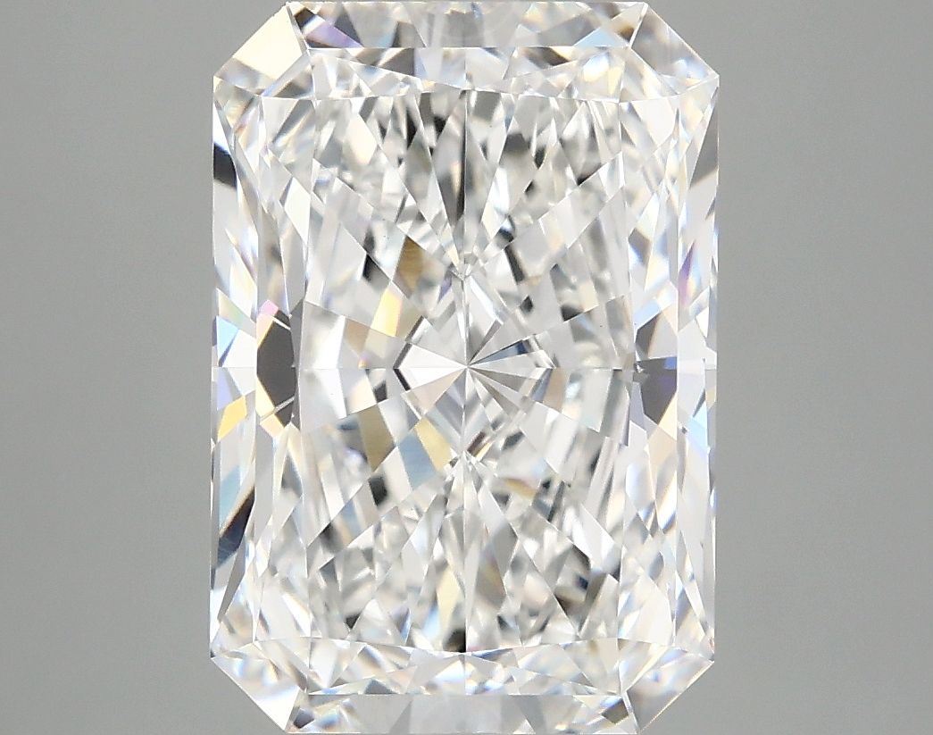 4.90 ct. radiant Lab Grown Diamond front image