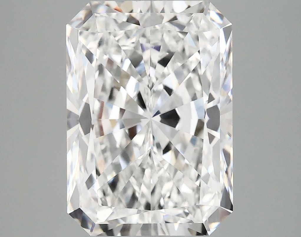 4.99 ct. radiant Lab Grown Diamond front image