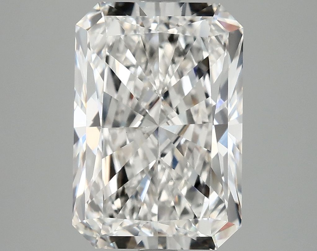 4.90 ct. radiant Lab Grown Diamond front image
