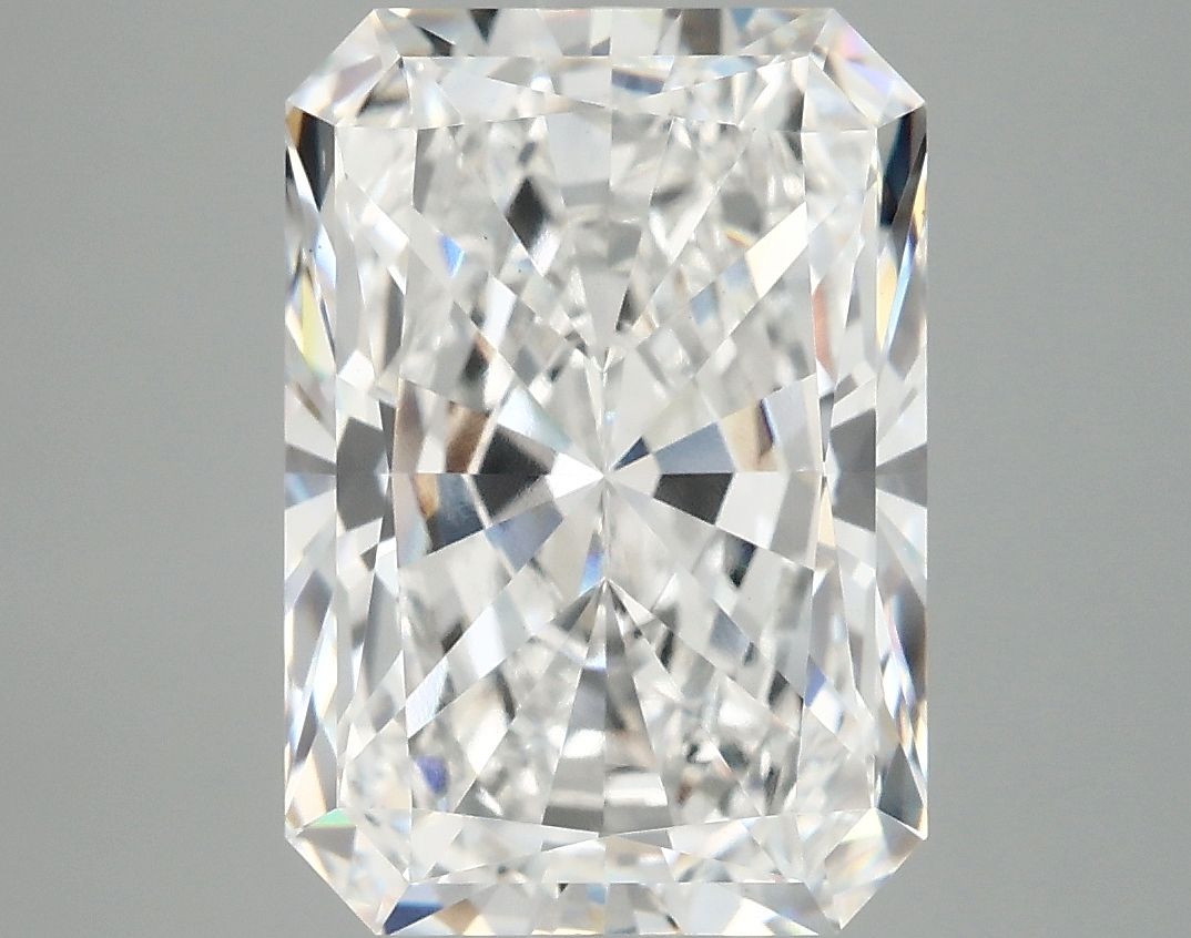 5.07 ct. radiant Lab Grown Diamond front image
