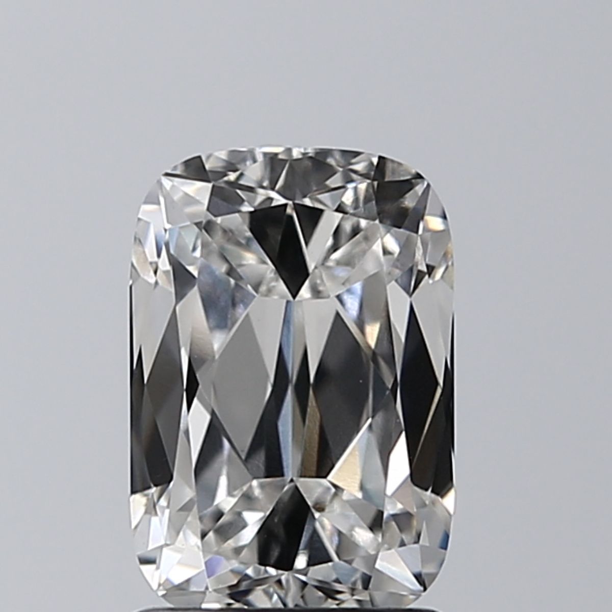 1.71 ct lab-grown Cushion modified Diamond