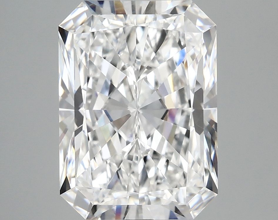 4.19 ct. radiant Lab Grown Diamond front image
