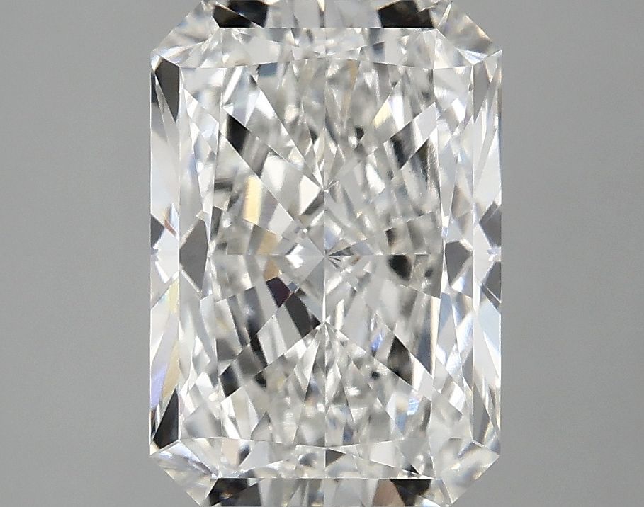 2.80 ct. radiant Lab Grown Diamond front image